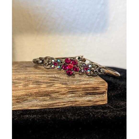 Vintage Floral Crystal Fold Over Clasp Three Piece Bangle Bracelet - Picture 5 of 8